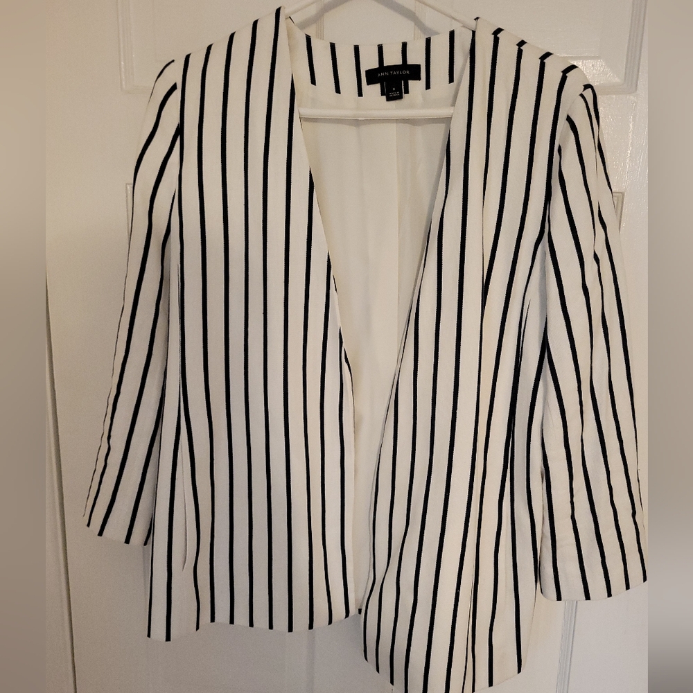 Ann Taylor Black and White Striped Blazer